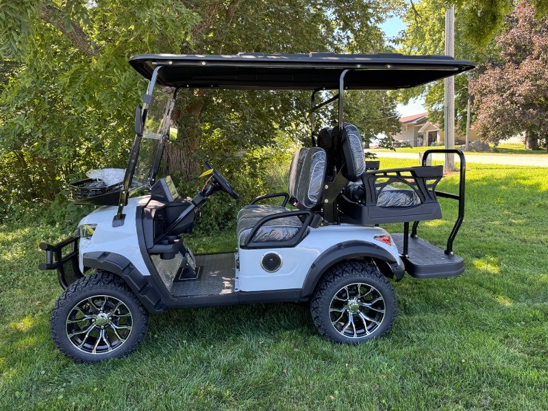 2026 FUTURE 4-Person Golf Cart White (FT-GC22S) Assembled 