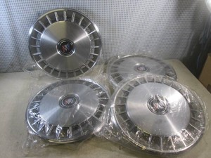 (A-1) Set of 4 Vintage NOS Buick Hu...