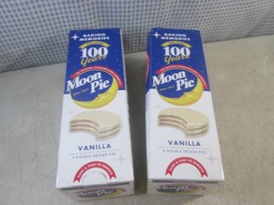 (C-3) 2 Boxes of Double Decker Vani...