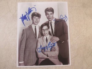 (FS) Autographed My 3 Sons 8x10 Pho...