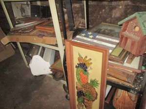 Lot of framed Prints, Artwork, Collectibles and other items