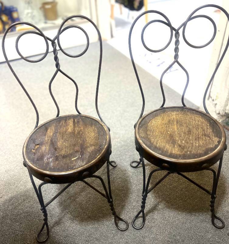 2 The Chicago Wire Co. 1930s Twisted Metal Childrens Ice Cream Chairs 22 Tall