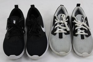 Nike 909250-001 & 909250-015 Sneakers (2 Pairs)