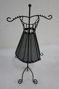 Black Metal Necklace Display Stand