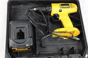 DeWalt DW959 18V 12 Cordless DrillDriver Kit - No Battery