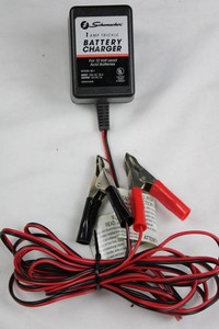 Schumacher SE-1 1 Amp Trickle Battery Charger