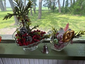 (2) Glass Swans with Christmas Decor & Reed and Barton Bell