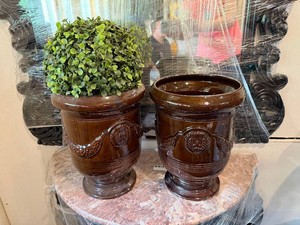 Set of (2) Planters