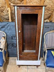 Wooden Quilt Cabinet
