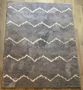 Grey Chevon Area Rug - 5 3 x 7 5