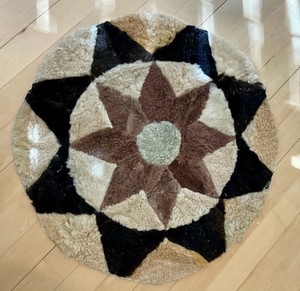 Round Fur Type rug handmade