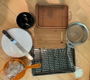 Group of misc kitchen items