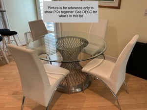 Set of 2 America Glenview white side chairs, white faux leatherette material
