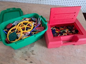 Knex 2 boxes