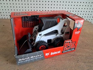 Ertl Bobcat S300 Big Farm NIB