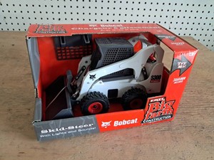Ertl Bobcat S300 Big Farm NIB