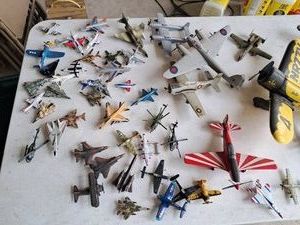 Toy Plane Lot