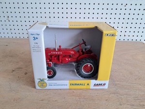 Ertl Farmall A Tractor 116 Scale