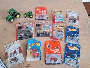Match Box, Hotwheel & Figurine Lot