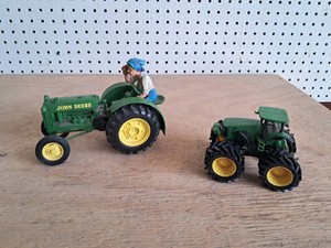 John Deere Tractor Set
