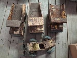 Lot of Old Tonka Trucks & Loader