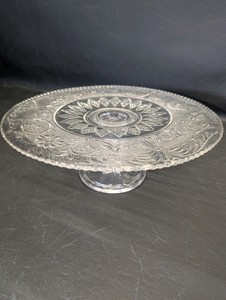 Vintage Duncan & Miller Sandwich Clear cake stand, manufactured between 1924 and 1955