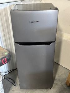 Refrigerator/Freezer Dorm Room Size
