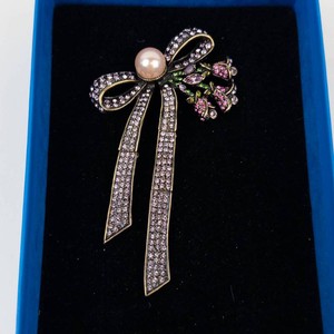Heidi Daus Crystal Articulated Bow Brooch With Box