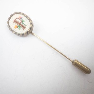Creative Circle Car Embroidered Oval Stick Pin
