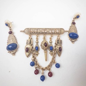 Vintage Gold-Tone Cabochon Brooch & Earrings Set