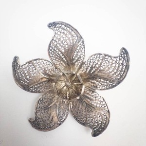 Jerusalem 850 Silver Filigree Lily Brooch