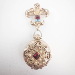 Fleur-De-Lis Photo Locket Pendant With Gem Accents