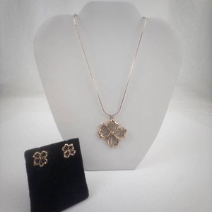 Flower Necklace & Earrings Set