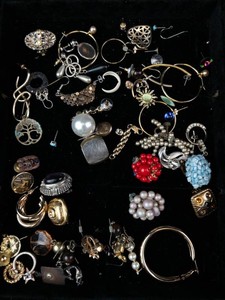 Mixed Individual Earring Lot