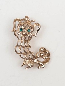 Avon Jeweled Lion Brooch With Green Rhinestones