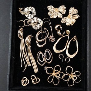 NEW OLD STOCK Mixed Lot of Assorted Fashion Earrings