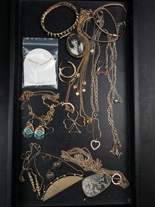 Assorted Fashion Jewelry Mixed Lot
