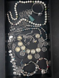 Mixed Fashion Jewelry Assortment