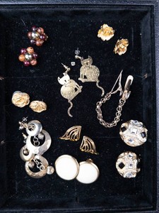 Assorted Fashion Jewelry Mixed Lot - 9 Pairs of Earrings & Chain Necklace