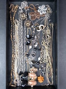 Vintage Costume Jewelry Mixed Lot - Chains, Necklaces & Pendants