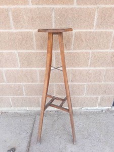 Vintage Italian Sculptor Stand