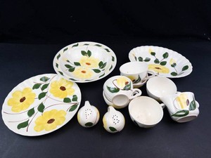 Vintage Blue Ridge Southern Potteries Yellow Nocturne Dinnerware Set (Lot of 15)