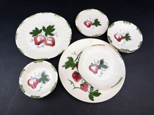 Vintage Blue Ridge Southern Potteries Strawberry Sundae Dishes (Lot of 8)