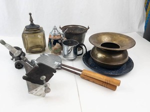 Herters No. 65 Powder Measure & Antique Kitchenware Mixed Lot
