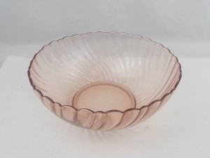 Vintage Arcoroc Rosaline Pink Glass Serving Bowl