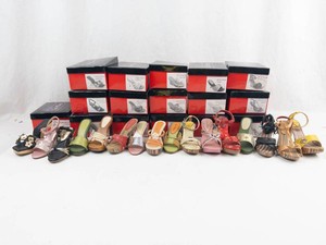 Les Fes Miniature Shoes & Heels (Lot of 16)