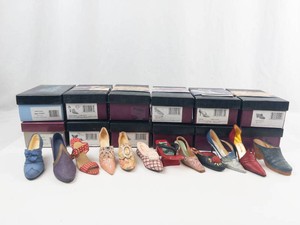 Raine Just the Right Shoe Mini Shoes (Lot of 12)