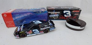 Dale Earnhardt Goodwrench Oreo Race Car & Cookie Container Mixed Lot