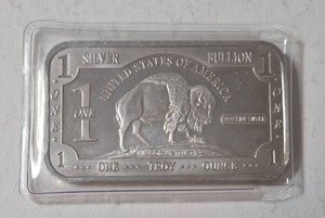 1 Troy Oz. Fine Silver bullion bar featuring an American Buffalo design.  The bar is inspired by the 1901 $10 Bison Note banknote design