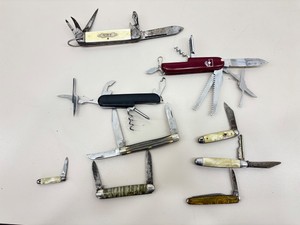 Lot of 9 Vintage Pocket Knives